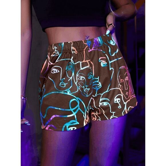 Multicolor Faces Print Pull On Brown Shorts SIZE M NEW - Picture 6 of 10